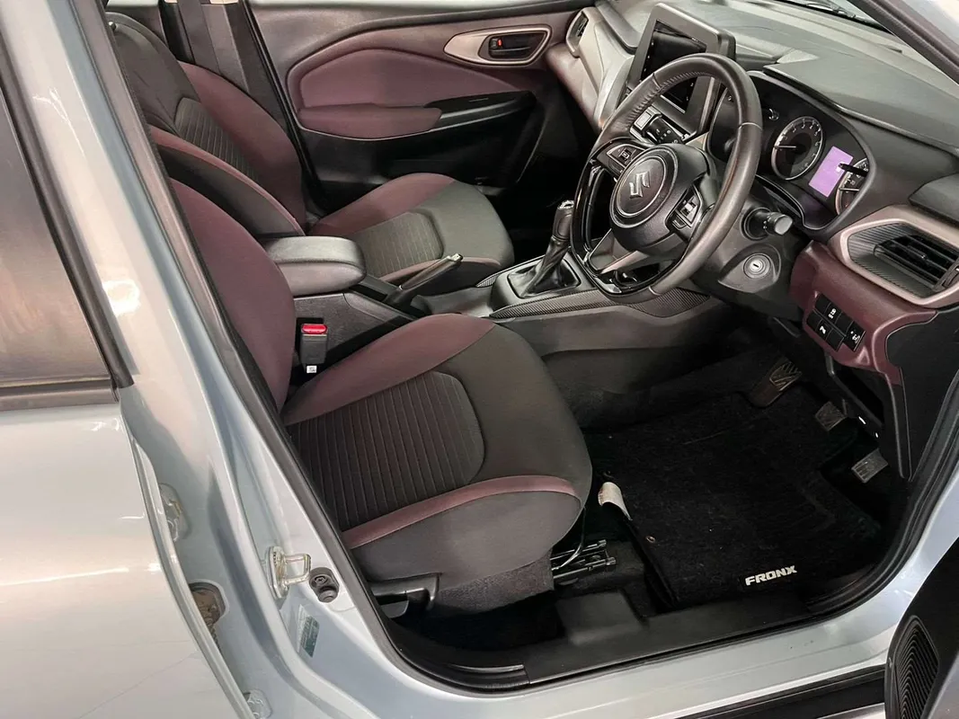 Suzuki Fronx 1.5 GL 5MT - Image 34
