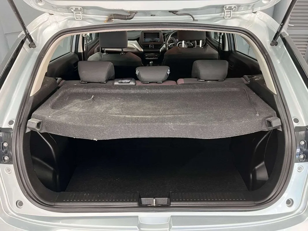 Suzuki Fronx 1.5 GL 5MT - Image 45
