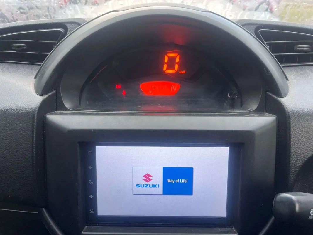 Suzuki S-Presso 1.0 GL+ AMT - Image 5