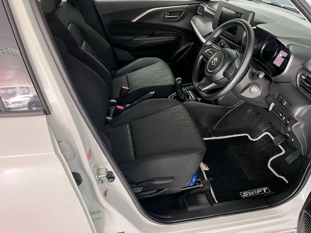 Suzuki Swift 1.2 GL+ MT - Image 6