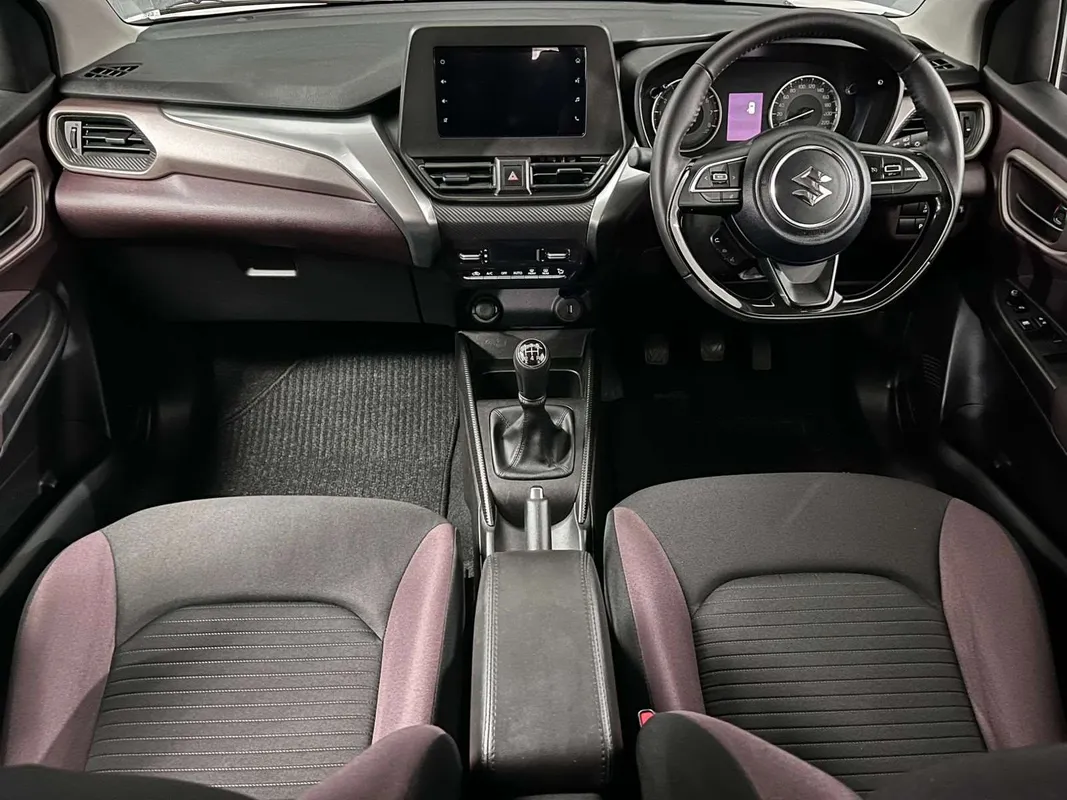 Suzuki Fronx 1.5 GL 5MT - Image 4