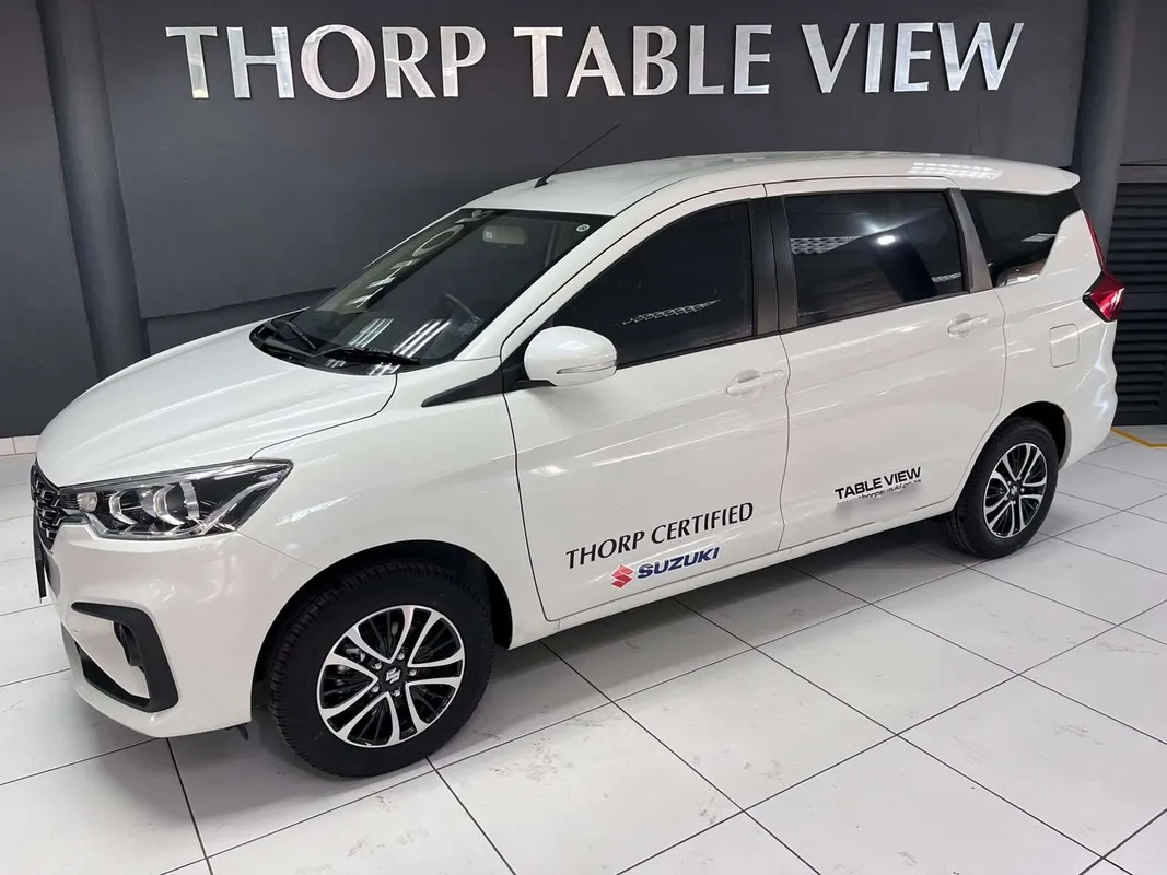 Suzuki Ertiga 1.5 GL MT - Image 3