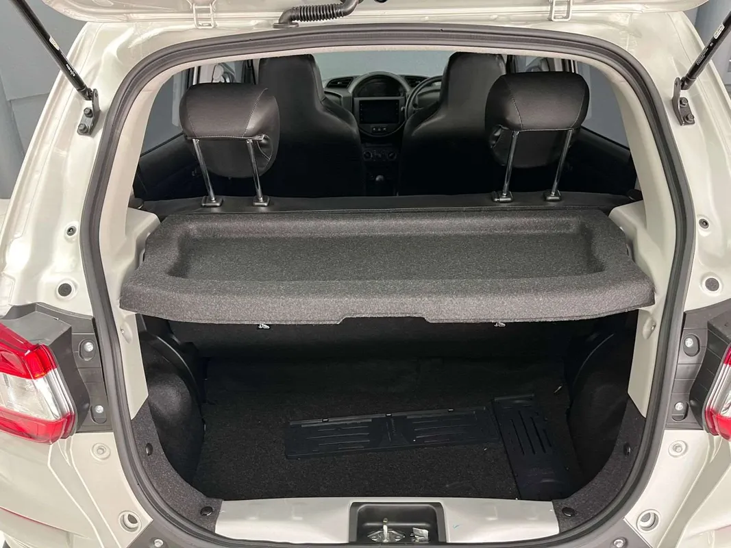Suzuki S-Presso 1.0 GL+ AMT - Image 3
