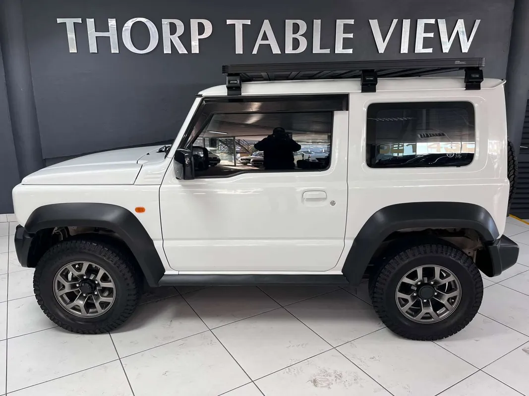 Suzuki Jimny 1.5 GLX MT - Image 5