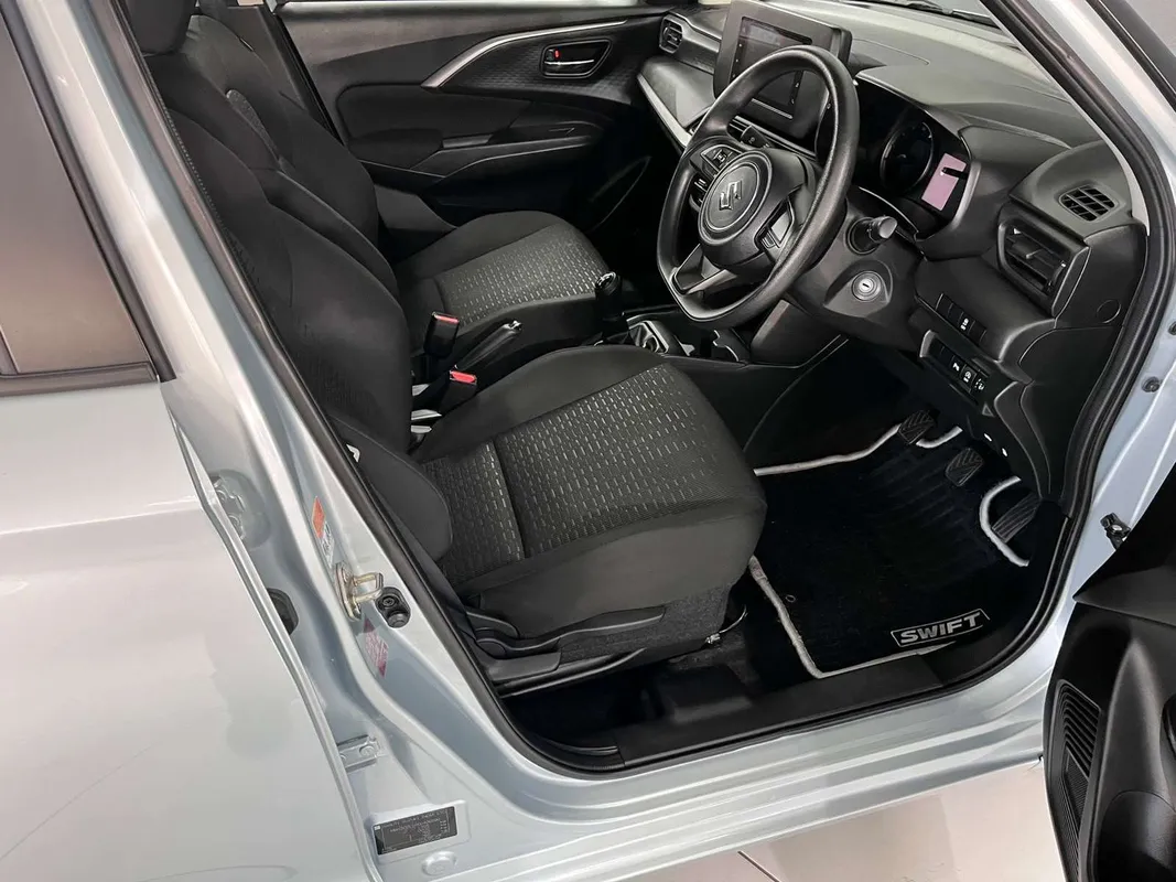 Suzuki Swift 1.2 GL+ MT - Image 7