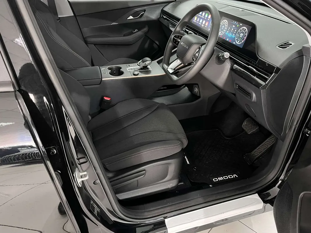 OMODA C5 1.5T Street + - Image 8