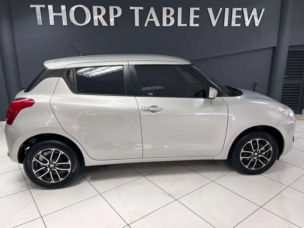 Suzuki Swift 1.2 GLX - Image 2