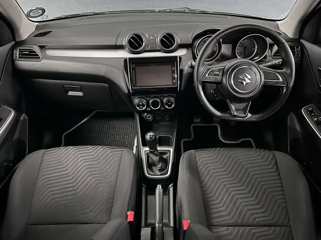 Suzuki Swift 1.2 GLX - Image 7