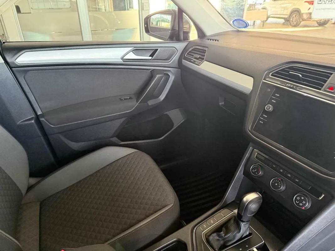 Volkswagen Tiguan Allspace 1.4TSI Trendline - Image 9