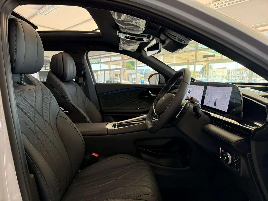 OMODA C9 2.0T Inspire - Image 9