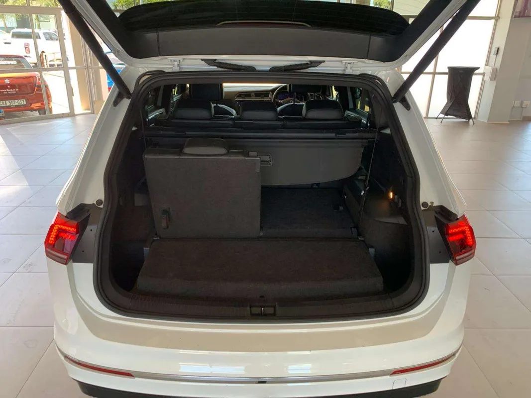 Volkswagen Tiguan Allspace 2.0TSI 4Motion Highline - Image 8
