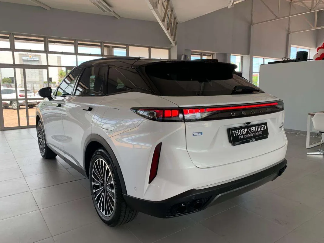 OMODA C9 1.5T AWD PHEV - Image 4