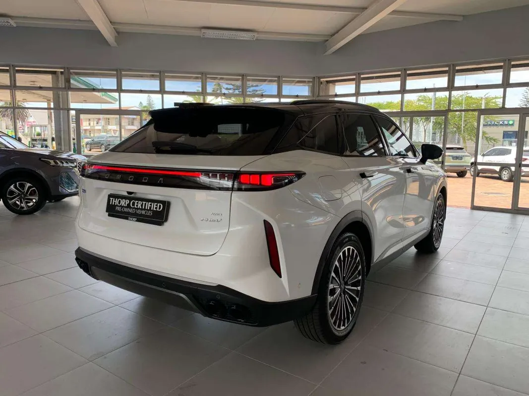 OMODA C9 1.5T AWD PHEV - Image 5