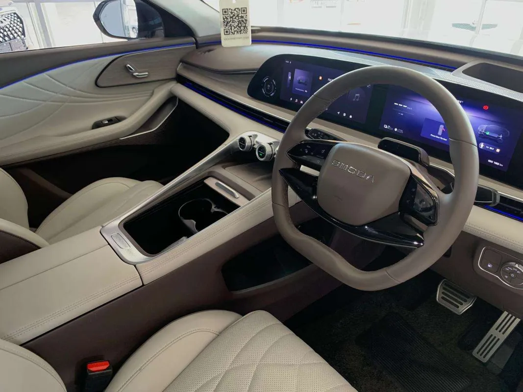 OMODA C9 1.5T AWD PHEV - Image 10