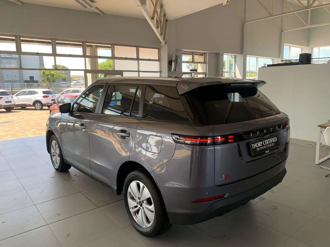 JAECOO J5 1.5T Glacier - Image 4