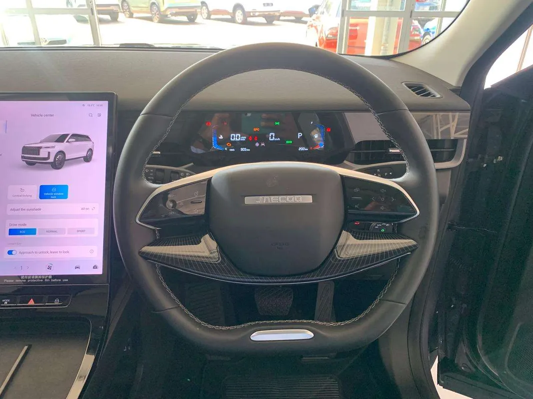 JAECOO J5 1.5T Glacier - Image 6