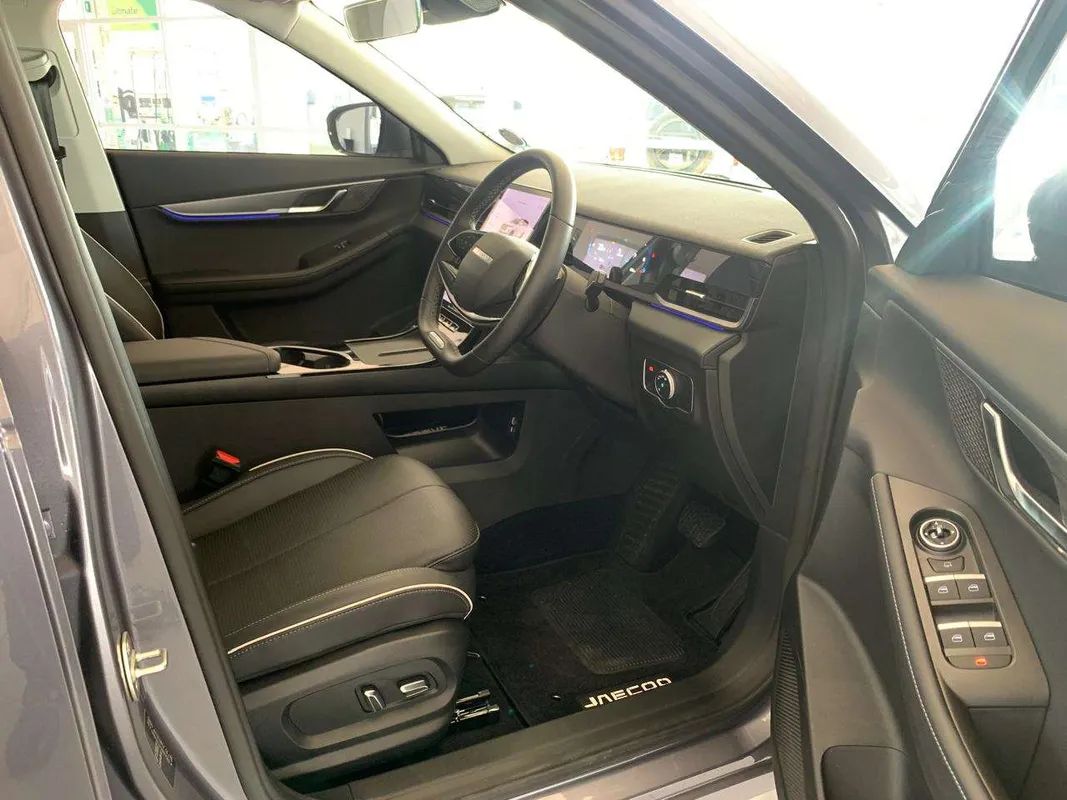 JAECOO J5 1.5T Glacier - Image 7