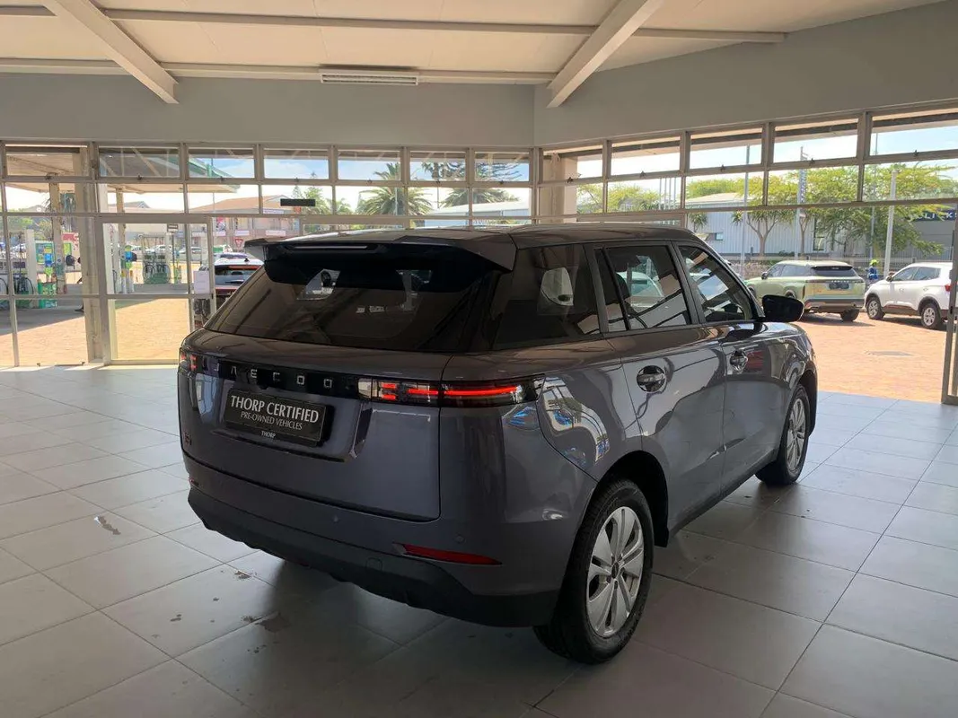 JAECOO J5 1.5T Glacier - Image 8