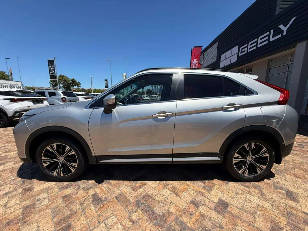 Mitsubishi Eclipse Cross 2.0 GLS CVT - Image 4