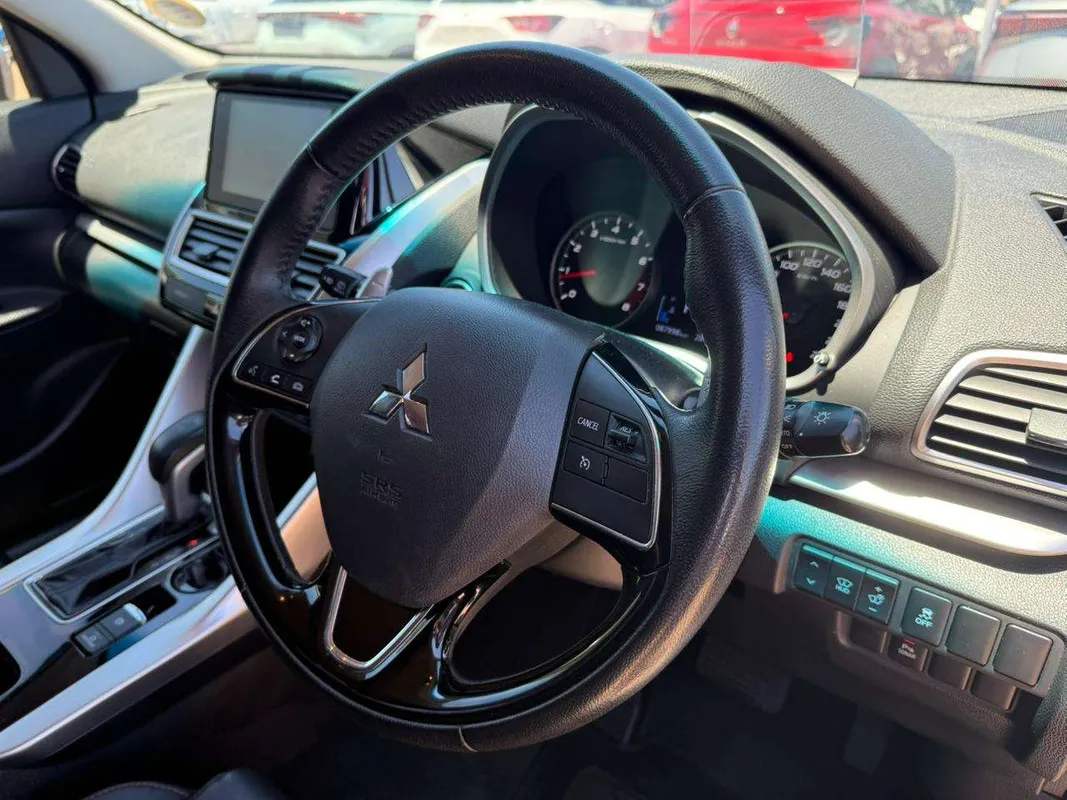 Mitsubishi Eclipse Cross 2.0 GLS CVT - Image 7