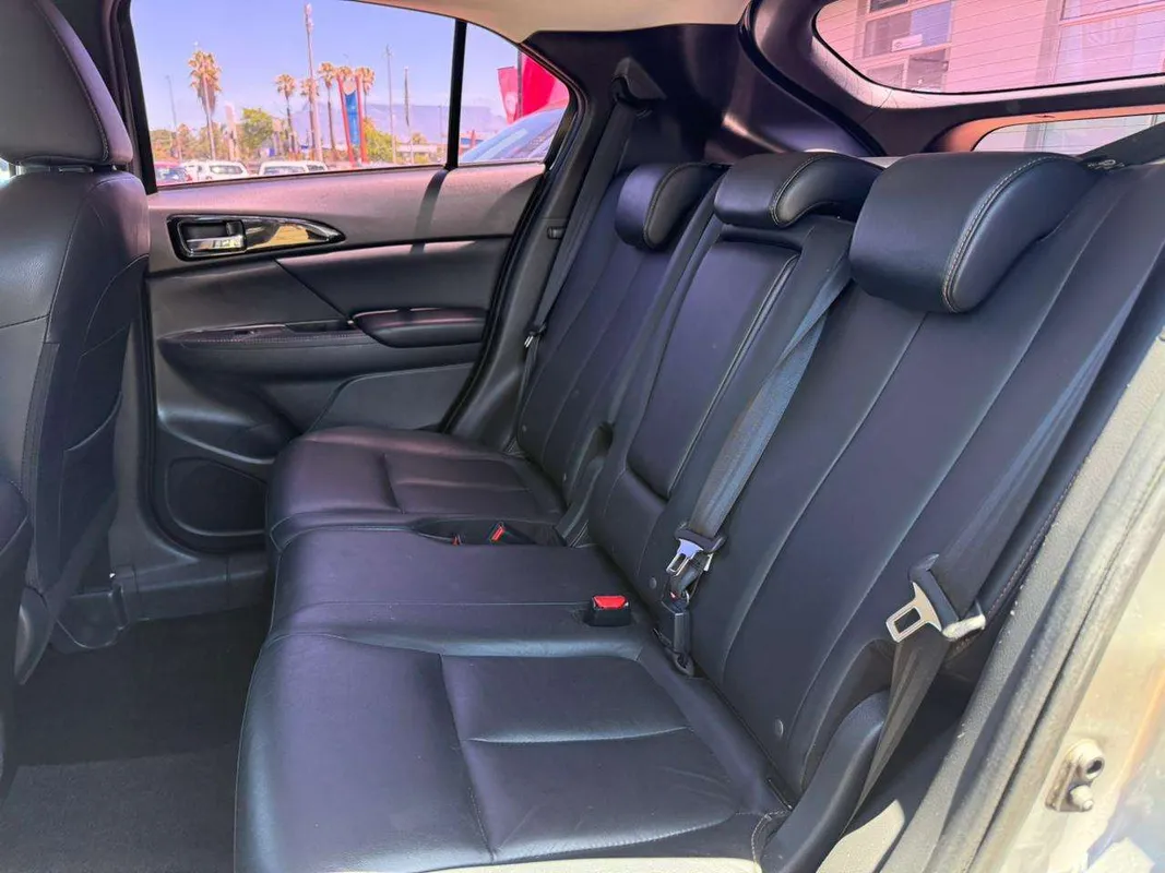 Mitsubishi Eclipse Cross 2.0 GLS CVT - Image 10