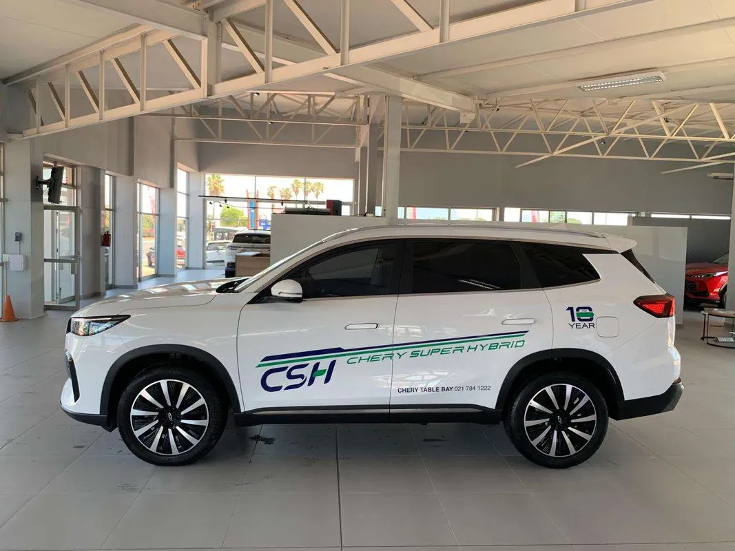 Chery Tiggo 8 1.5T CSH Apex DHT (PHEV) - Image 3