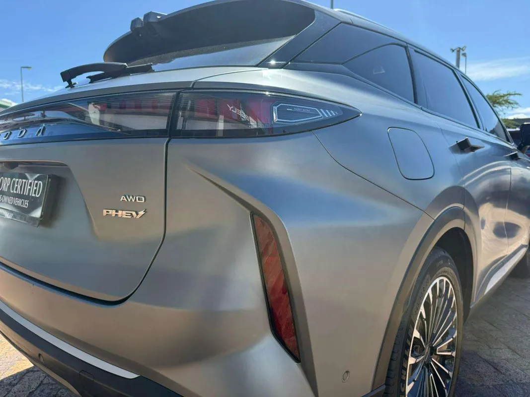 OMODA C9 1.5T AWD PHEV - Image 5