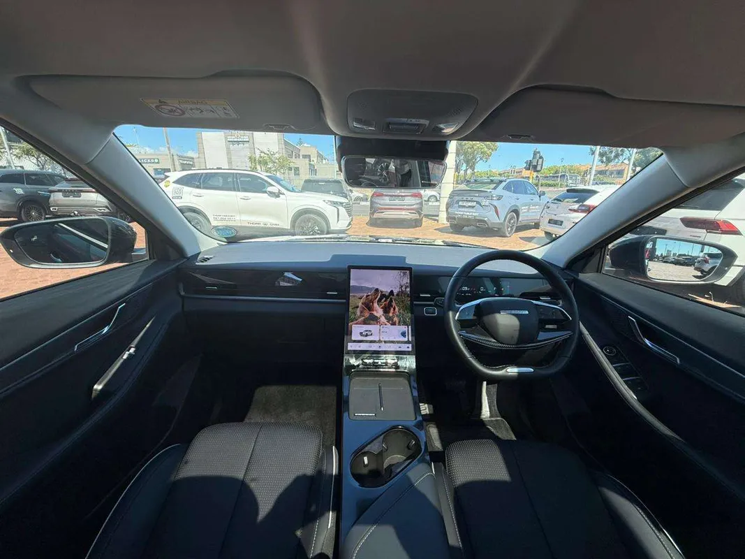 JAECOO J5 1.5T Inferno - Image 10