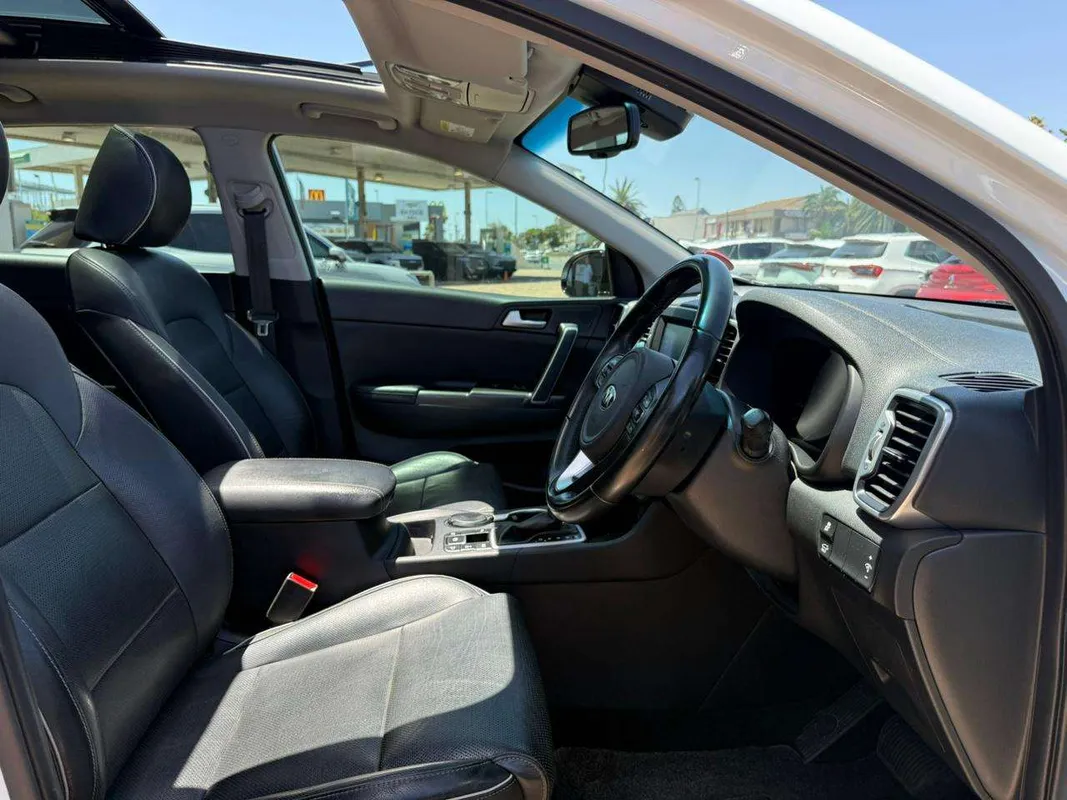 Kia Sportage 2.0CRDi SX AWD - Image 7