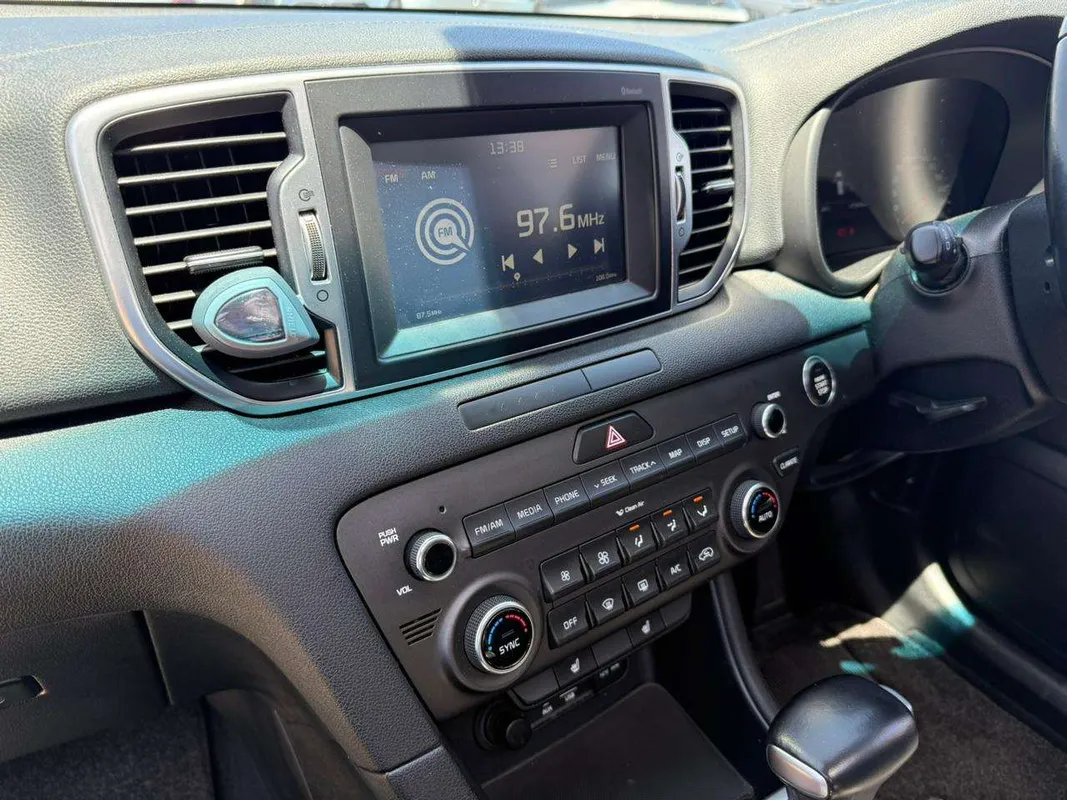 Kia Sportage 2.0CRDi SX AWD - Image 9