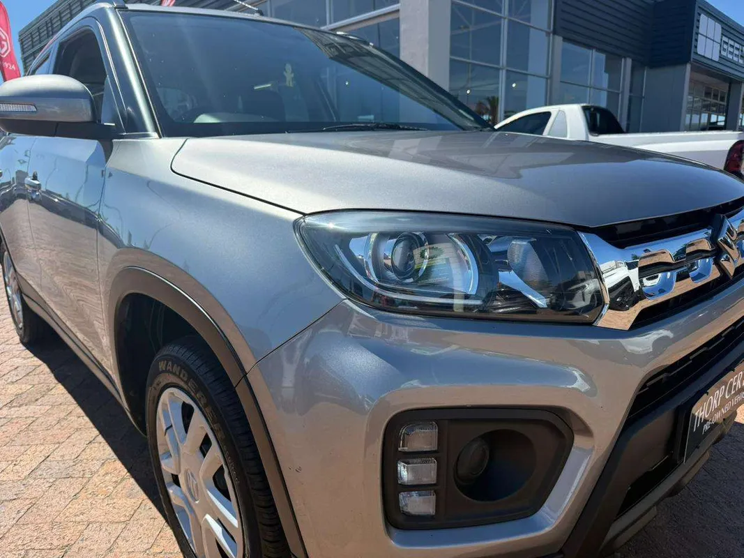Suzuki Vitara Brezza 1.5 GL A/T - Image 2