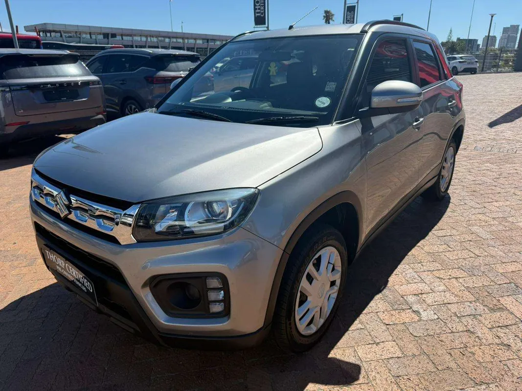 Suzuki Vitara Brezza 1.5 GL A/T - Image 3