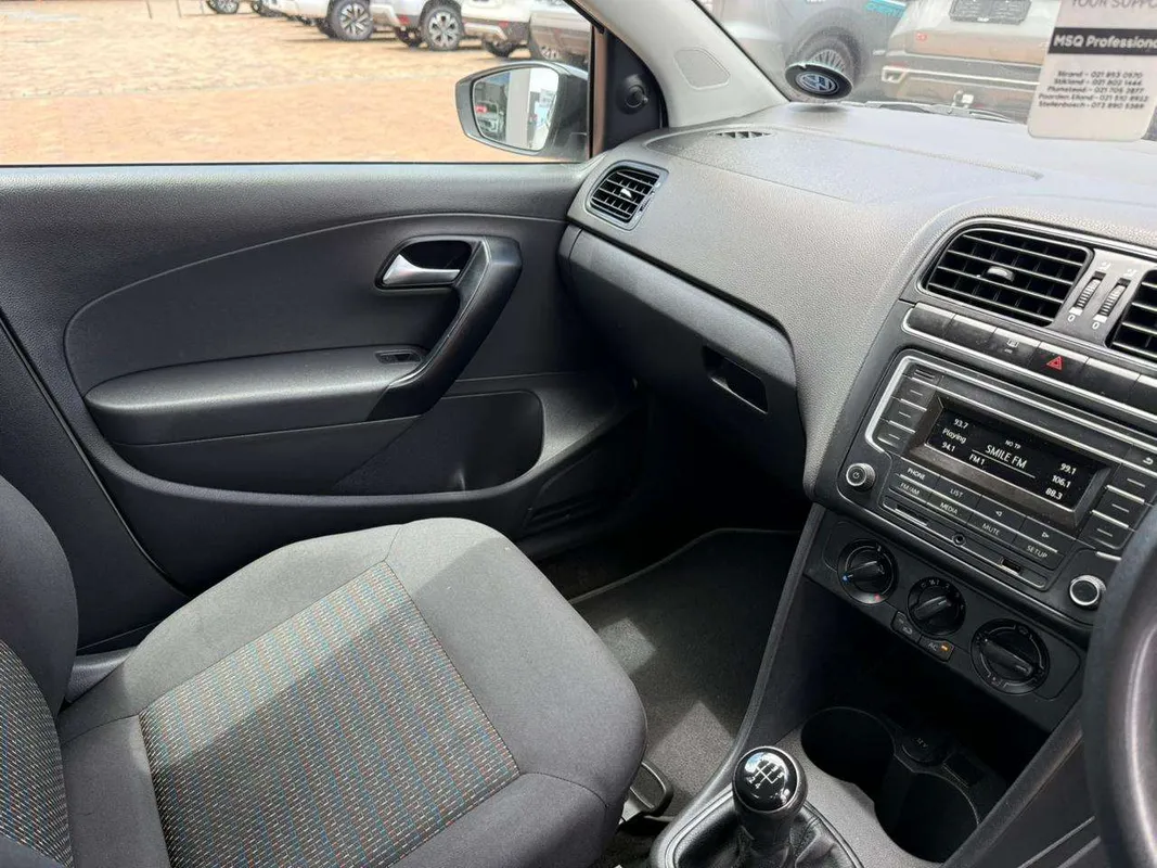Volkswagen Polo Vivo hatch 1.4 Trendline - Image 8