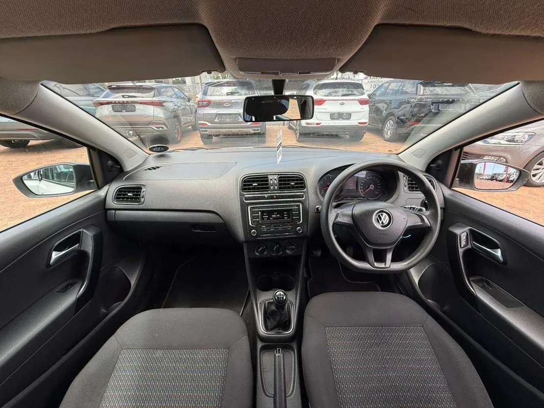 Volkswagen Polo Vivo hatch 1.4 Trendline - Image 10