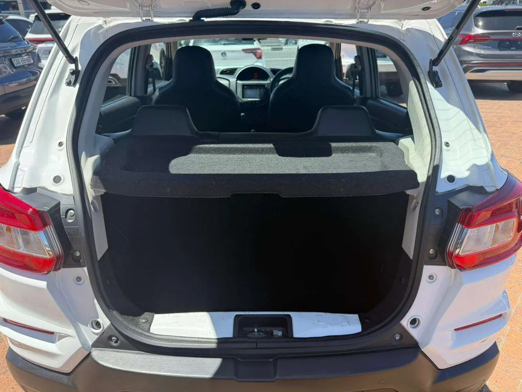 Suzuki S-Presso 1.0 GL+ - Image 7