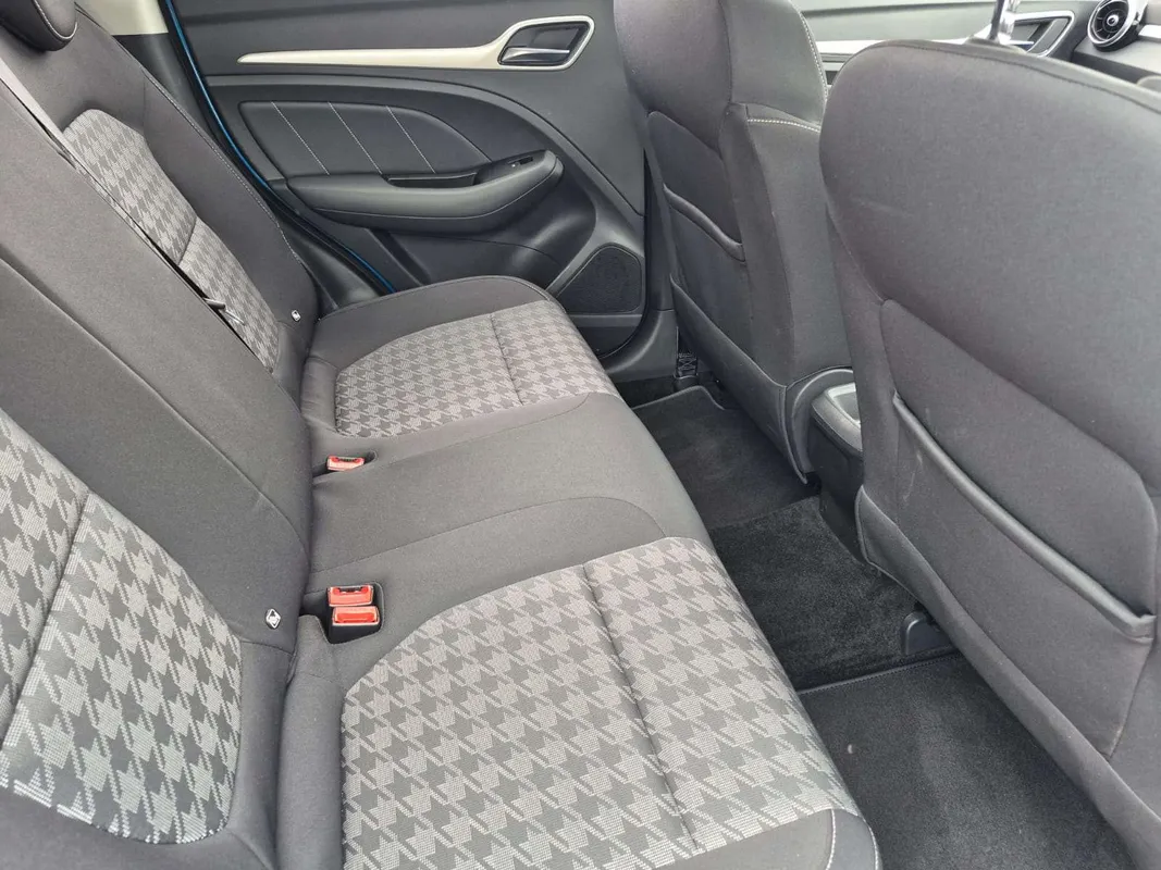 MG ZS 1.5L 4AT Comfort - Image 14
