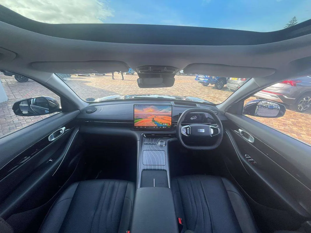 Geely E5 EM-i Apex - Image 15
