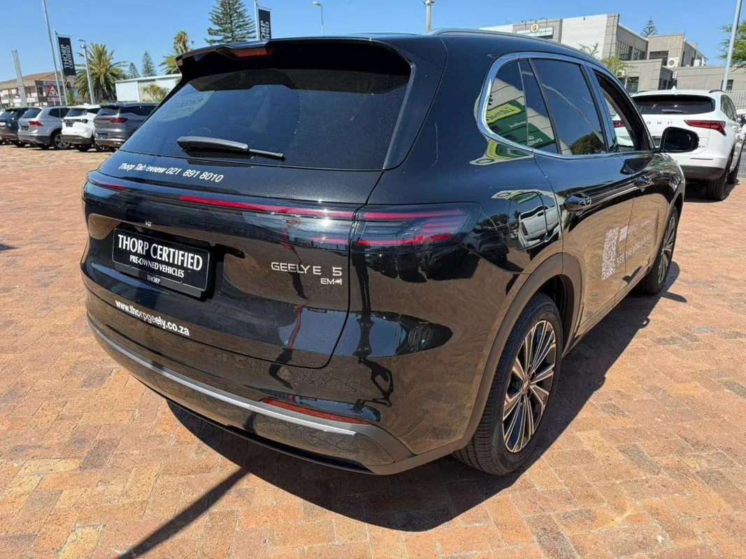 Geely E5 EM-i Apex - Image 5