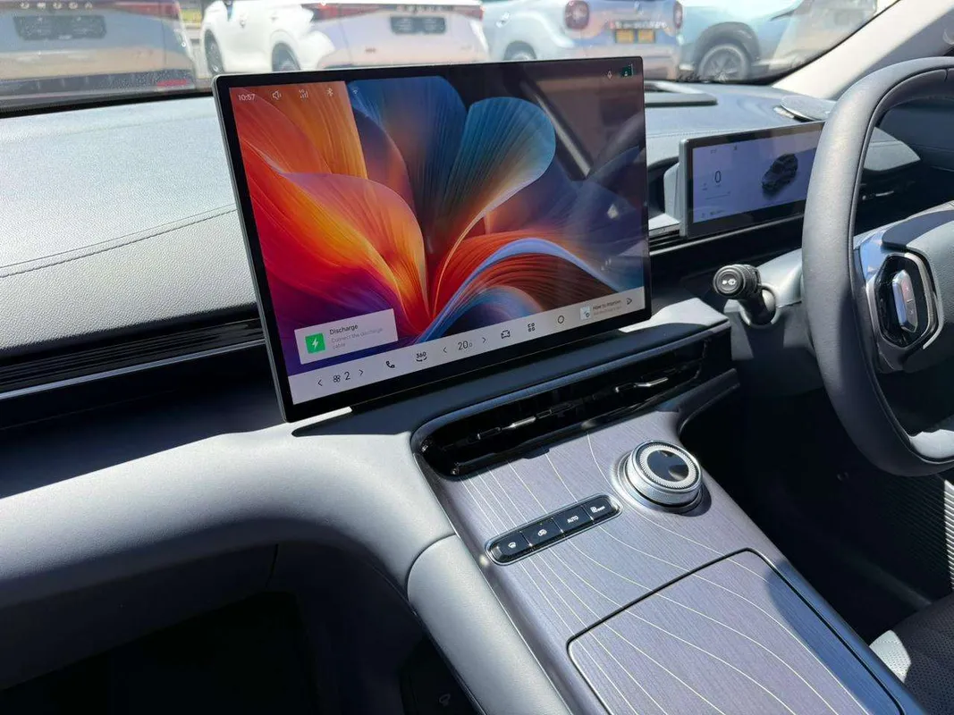 Geely E5 Apex - Image 10