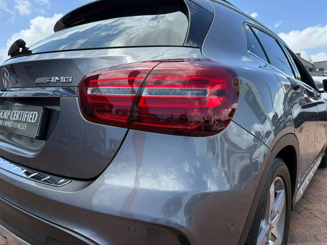 Mercedes-Benz GLA200 auto - Image 5