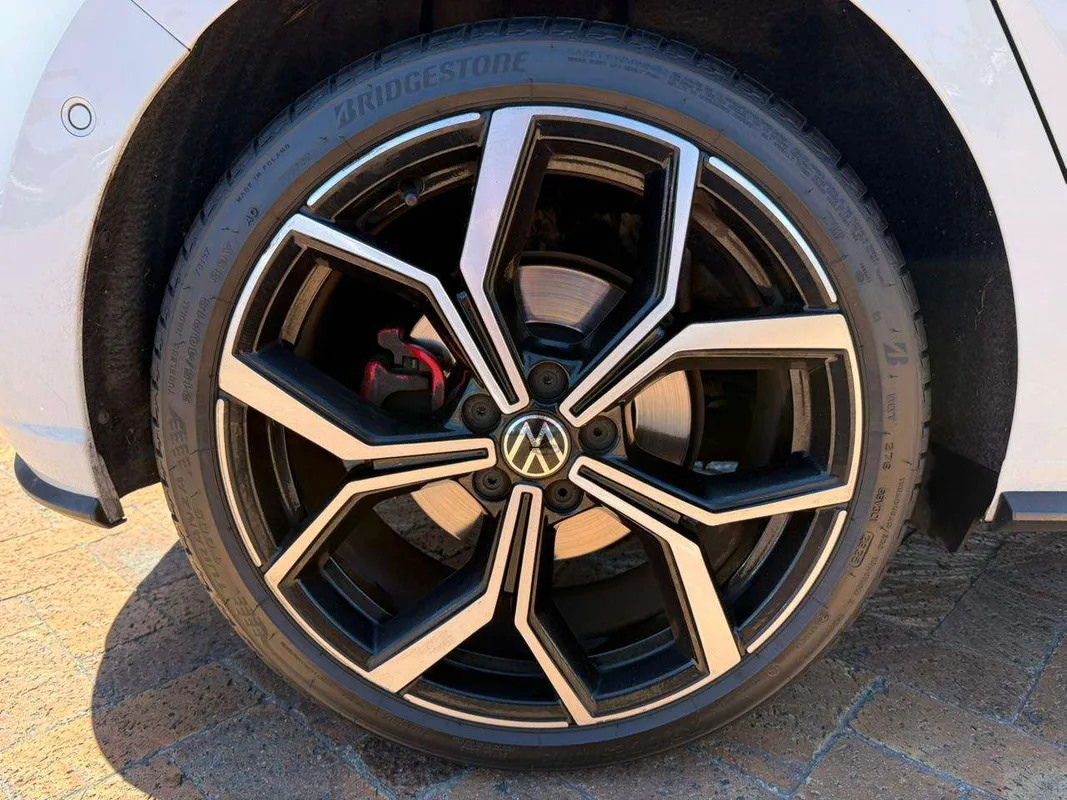 Volkswagen Polo 2.0 GTI DSG - Image 6