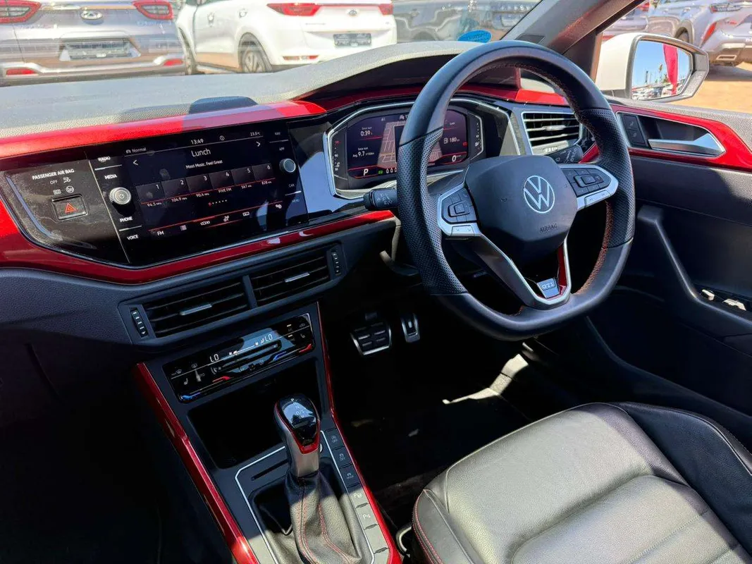 Volkswagen Polo 2.0 GTI DSG - Image 10