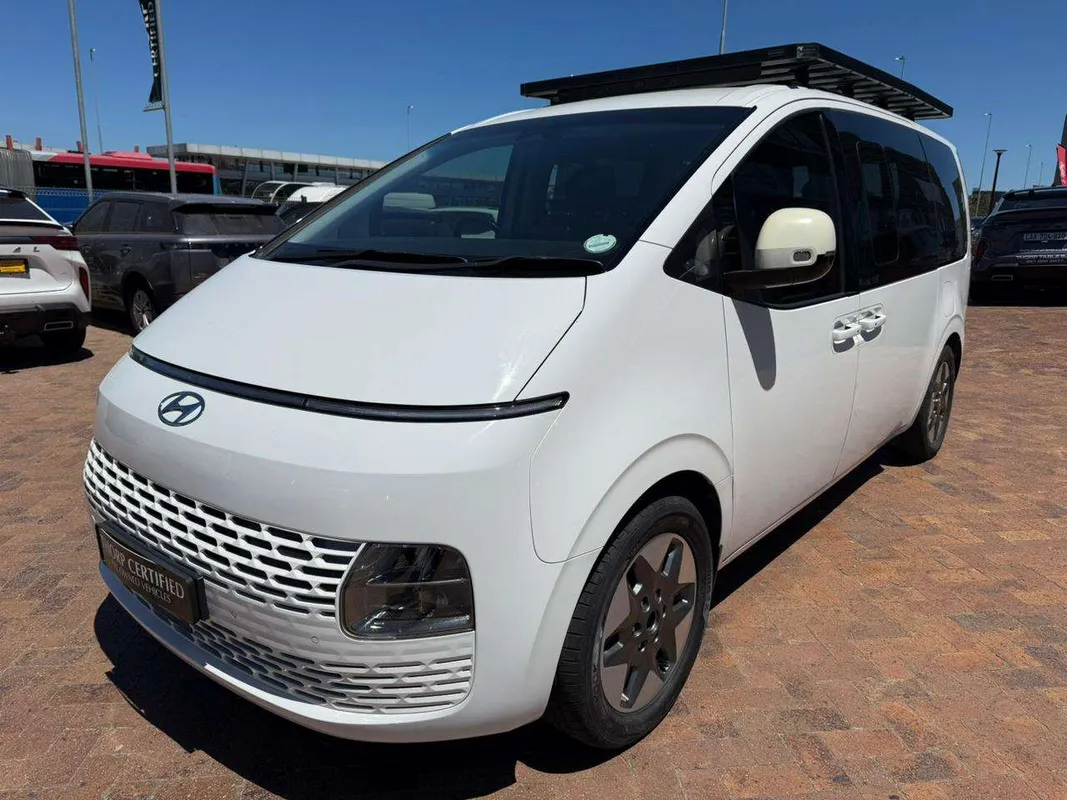 Hyundai Staria R2.2 9str Elite Bus Auto - Image 2