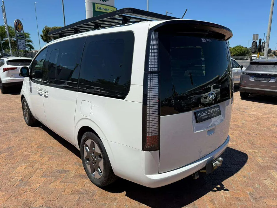 Hyundai Staria R2.2 9str Elite Bus Auto - Image 5