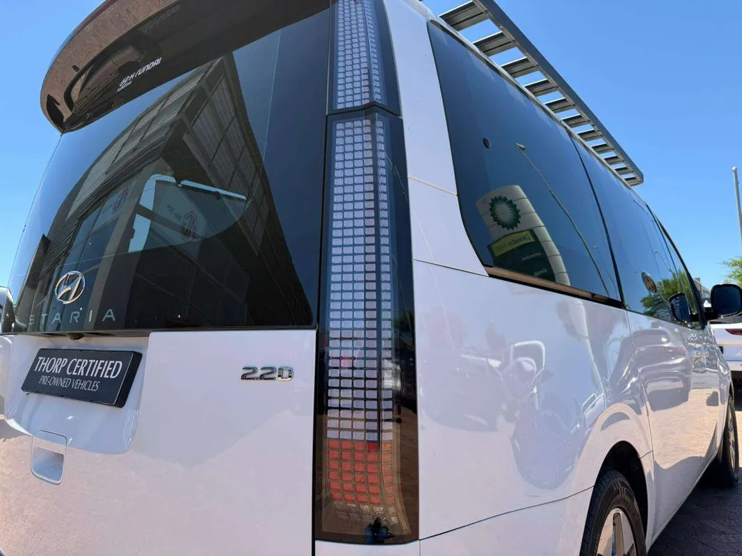 Hyundai Staria R2.2 9str Elite Bus Auto - Image 7