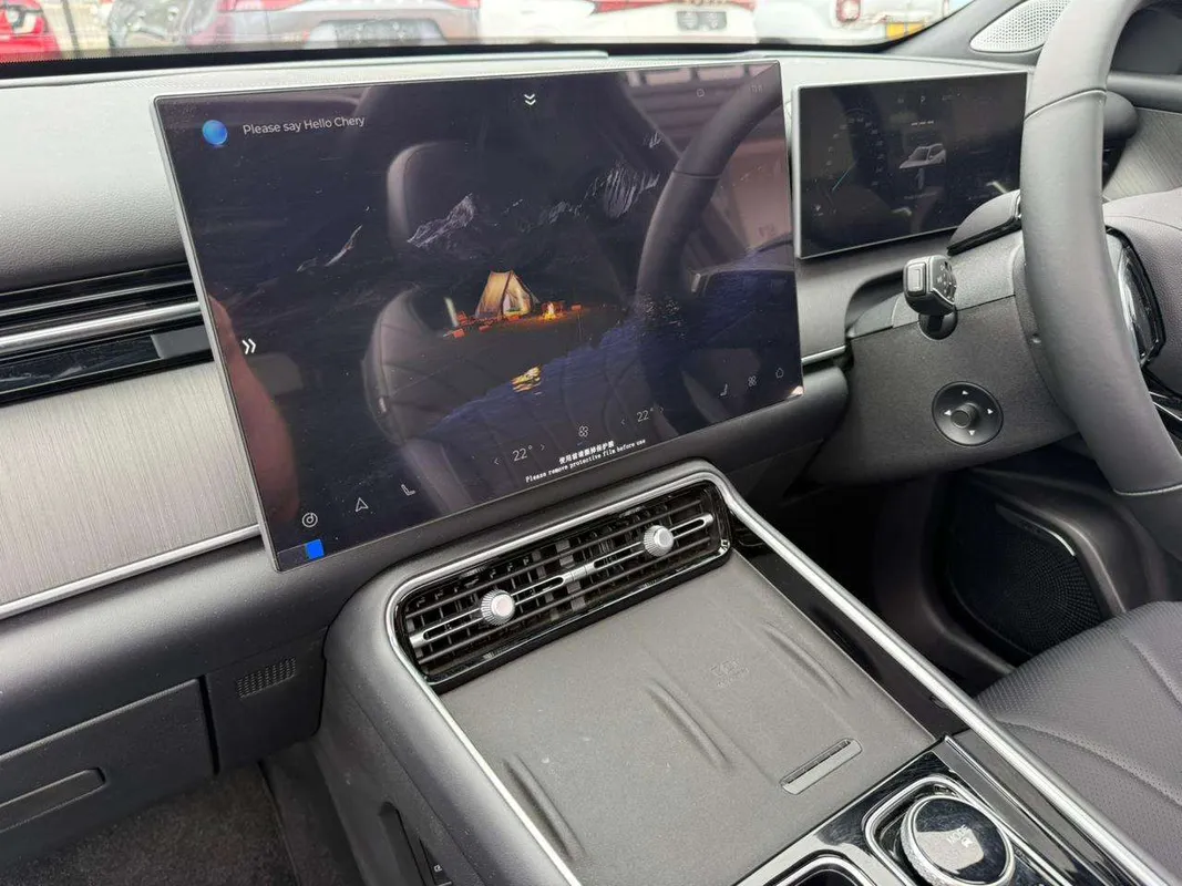 Chery Tiggo 9 1.5T CSH Vanguard AWD (PHEV) - Image 9