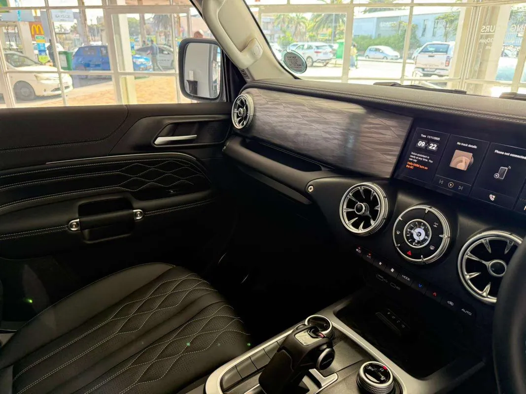 GWM Tank 300 2.4TD 9AT Luxury - Image 8