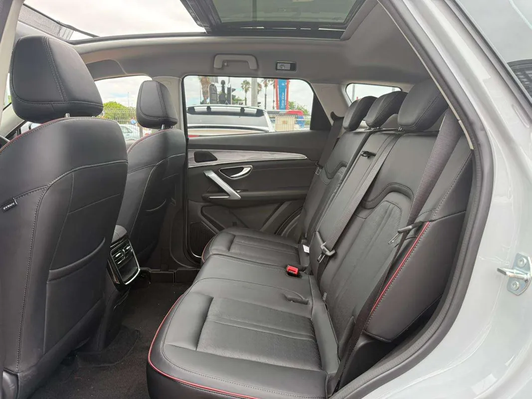 Jetour X70 Plus 1.5T Deluxe - Image 8