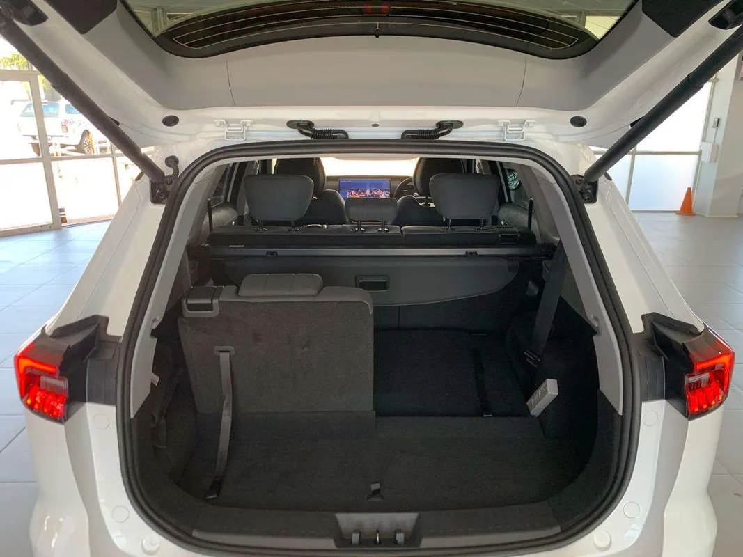 Chery Tiggo 8 1.5T CSH Apex DHT (PHEV) - Image 9