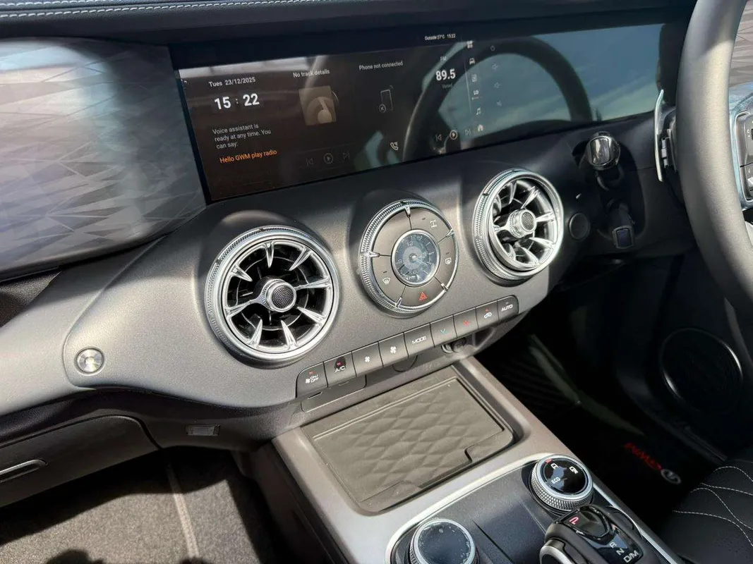 GWM Tank 300 2.4TD 9AT Luxury - Image 8